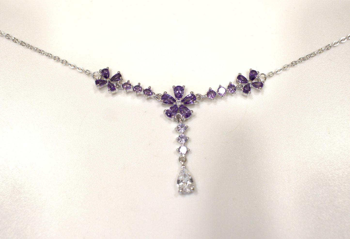 Collana "Flowers" con pietre Duraliti – Bianca